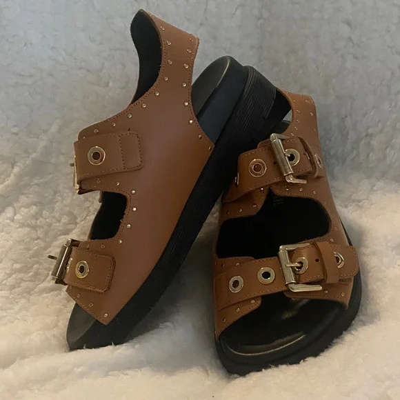 La CANADIENNE Tan Buckle Sandals - Picture 3 of 7